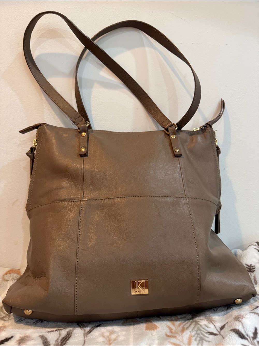 Taupe Leather Tote Bag by Kooba🍀🍀